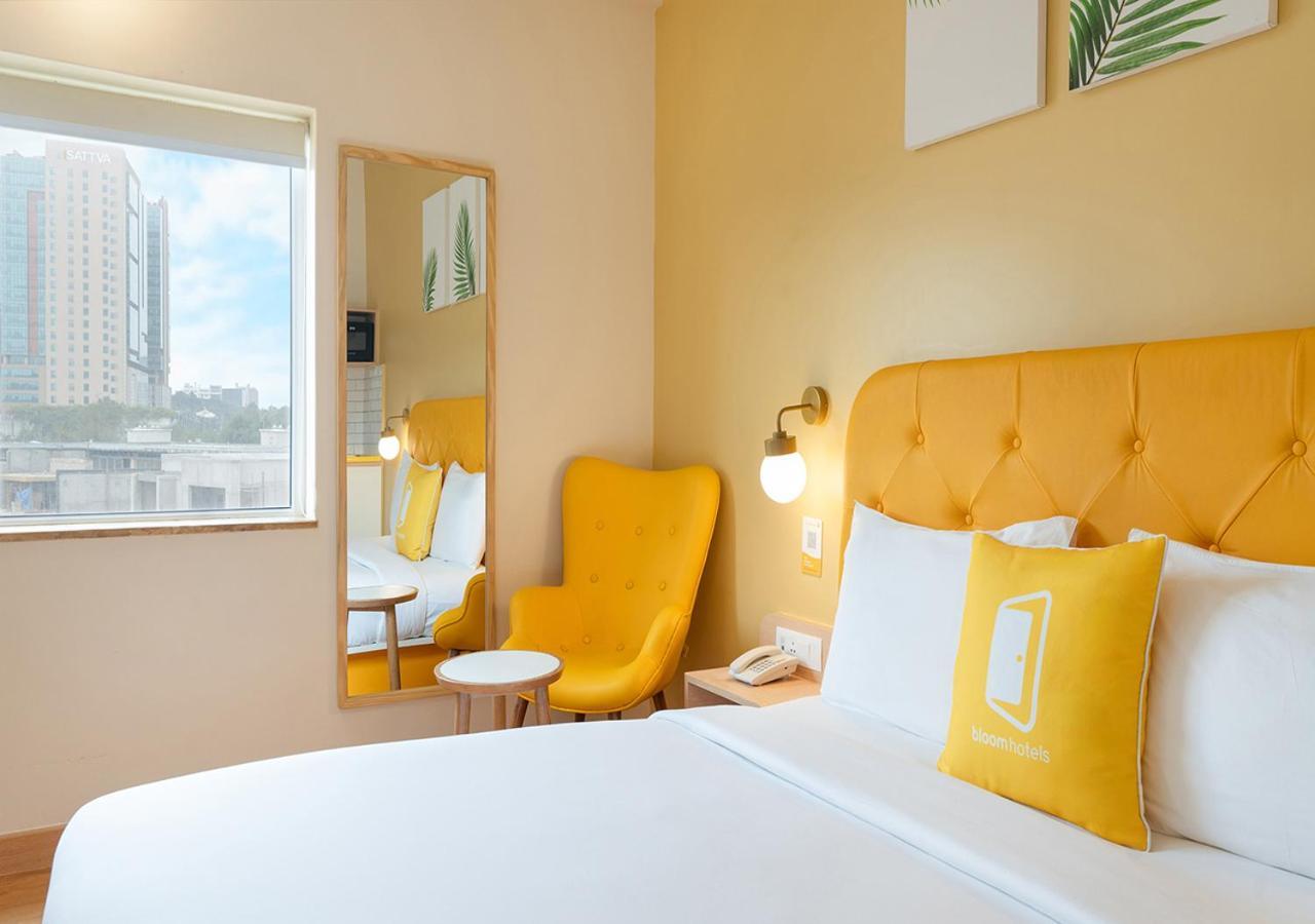 Bloom Hotel Financial District Хайдарабад Экстерьер фото