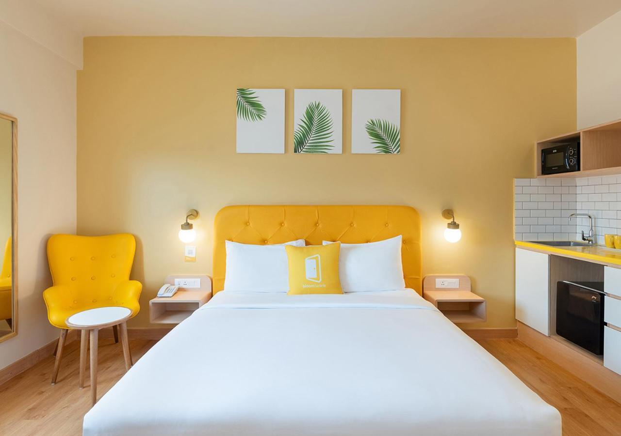 Bloom Hotel Financial District Хайдарабад Экстерьер фото